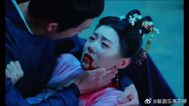 一刀接一刀！素素为救安修义而死，康叔叔用生命保护了公主最后一次