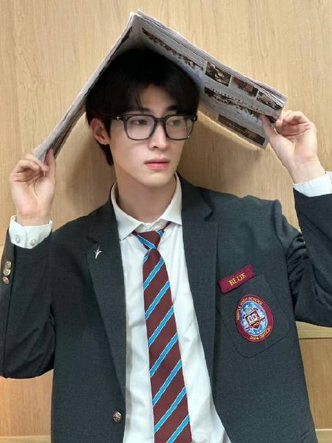 为了摆脱家族离谱婚约和暗恋的人假结婚