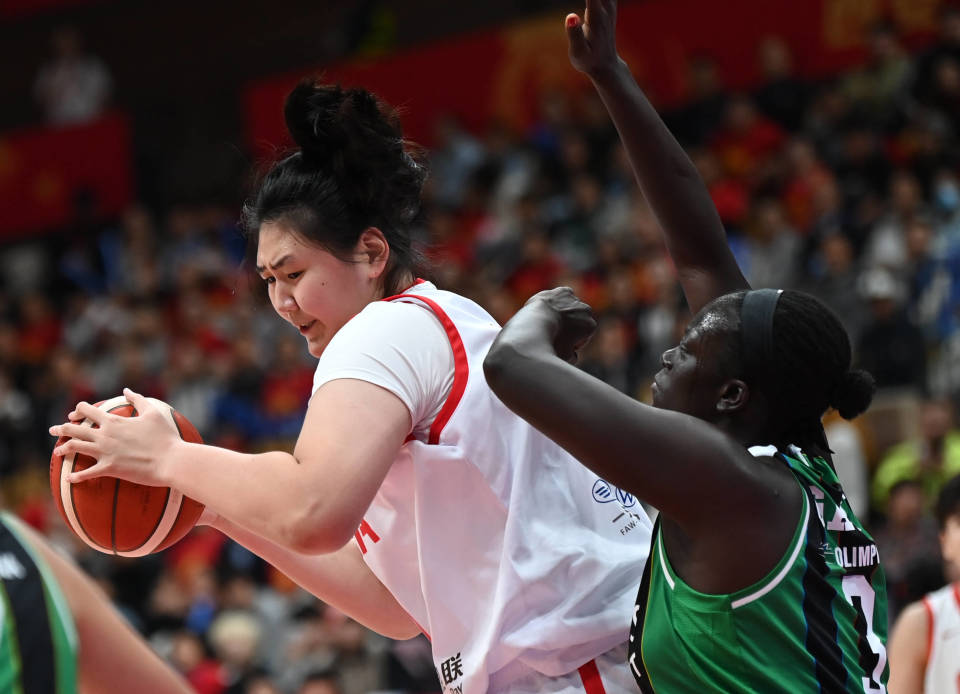 宫鲁鸣对张子宇算是拔苗助长吗？王治郅身份特殊，韩旭吃到了红利