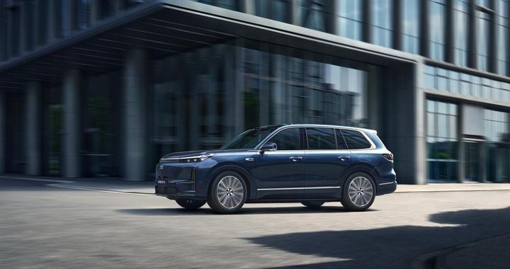 银河M9正式上市，这台AI科技大六座旗舰SUV，到底有多香？