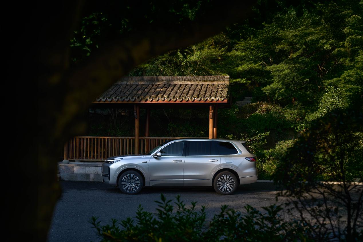 吉利银河M9订单火爆超产能，爆款背后凸显全域AI实力支撑