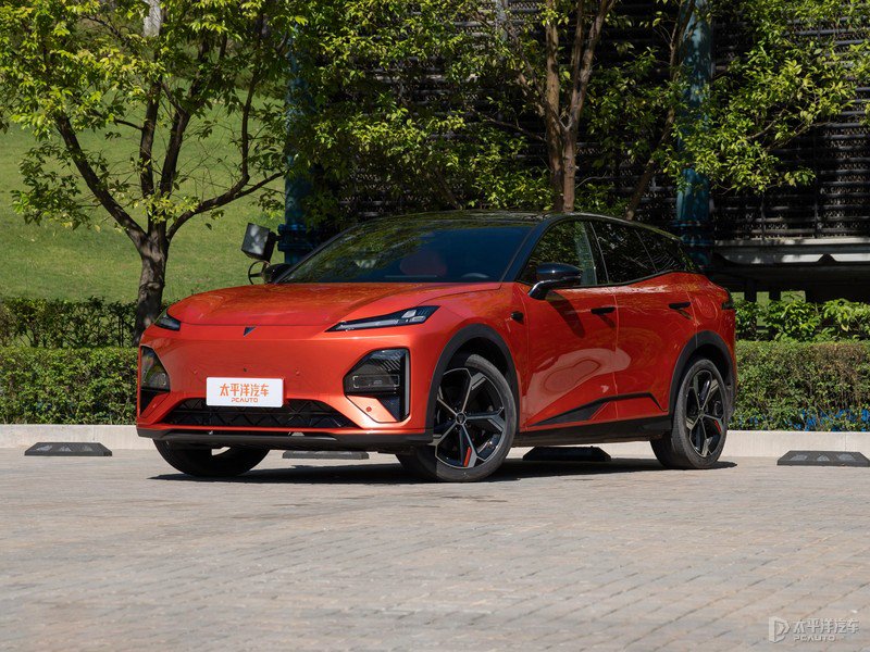 全新深蓝S07上市 售价15.69-17.39万