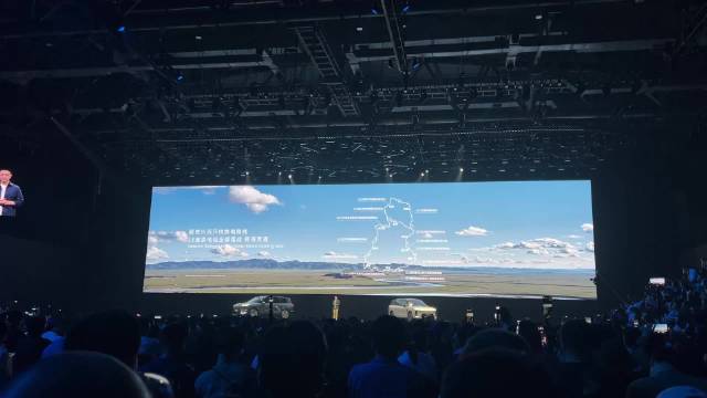 蔚来国庆前打通川西环线换电线路，13座换电站将落成