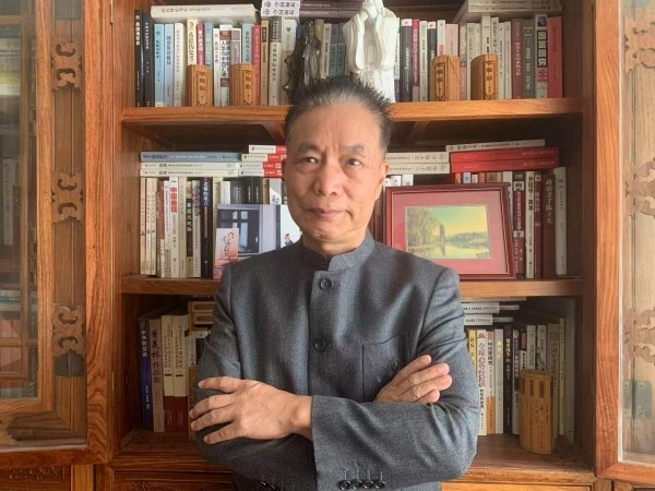 叶自成,北京大学中国战略研究中心创建主任、华夏主义倡导者