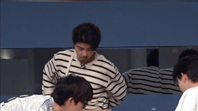 “白keigei”=白切鸡？胡夏塑料粤语给张晋整不会了