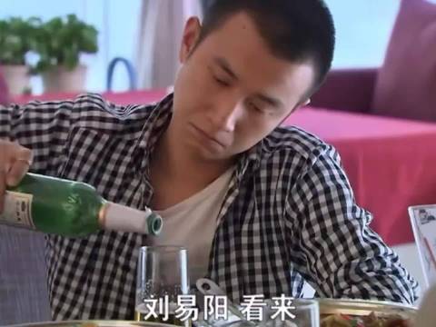 文章姚笛谈裸婚时代称细节打败爱情