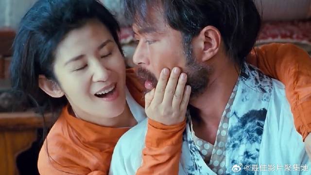 老婆大中午来兴趣，拉着丈夫办事，但丈夫肾亏不行！