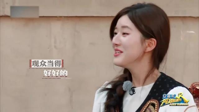 姚译添搞区别对待，对赵露思格外宠溺，周深一句话补刀太扎心！