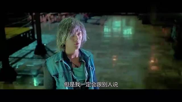 李小冉真是漂亮，当年主演这部香港动作片，真是太惊艳