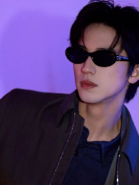 来看看会动的Boss@许魏洲ZZ boy上线 fanclub