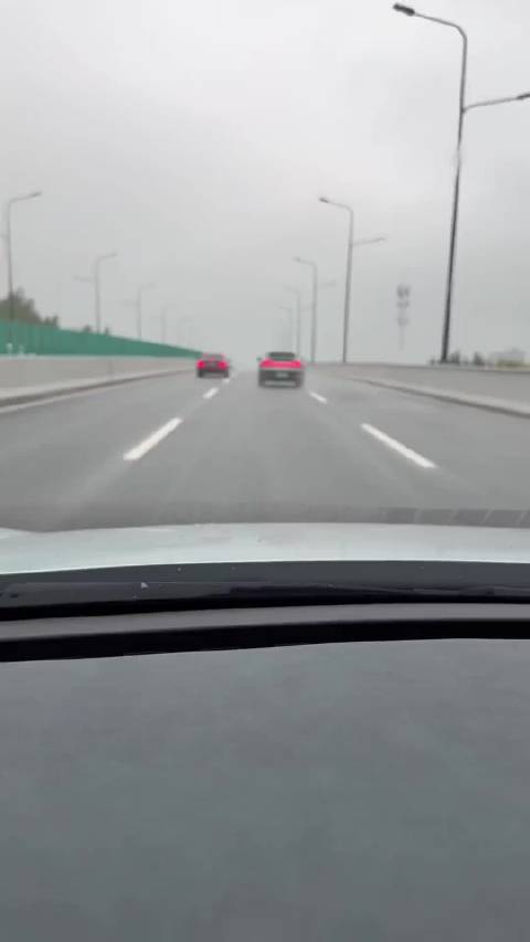 视频车这帮车主也是学坏了，搞跟拍？侵犯人家隐私了吧！