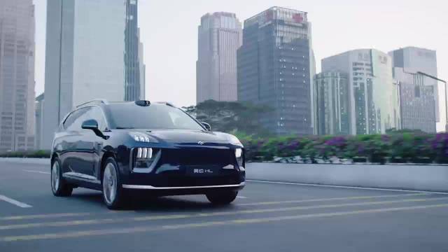 雪糕刚吃完，电量已充满，昊铂HL超快充，解决你的出行焦虑