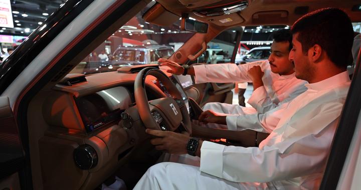 科威特汽车世界展开幕