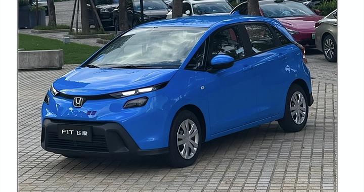 从 “神车” 到 “老头乐”？全新飞度被吐槽，燃油小钢炮为何不香了