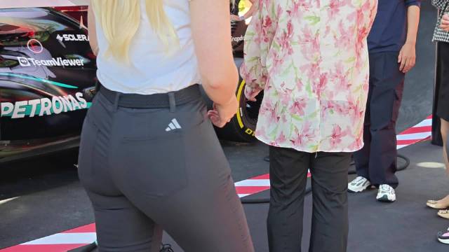 高通赞助奔驰车队F1赛车亮相骁龙峰会，3秒换胎挑战引关注