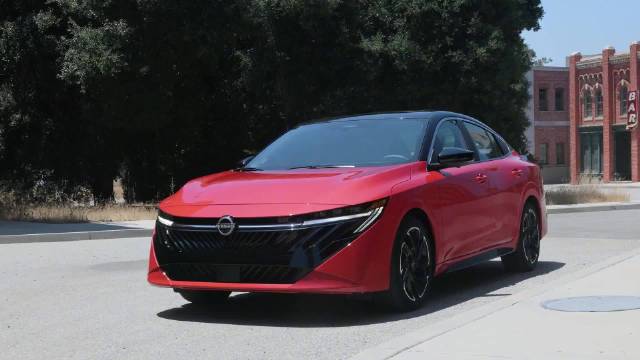 日产发布新一代Sentra轩逸车型