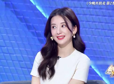 张智霖为了打麻将，和袁咏仪说在看剧本