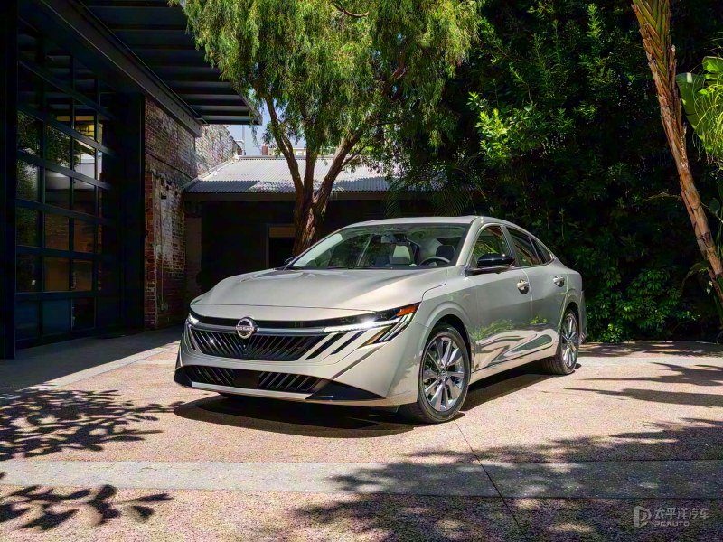 全新日产轩逸北美版官图曝光 内饰采用双联屏设计