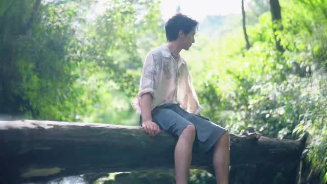 许魏洲的PROME乐队新歌MV真是太有魔力了！