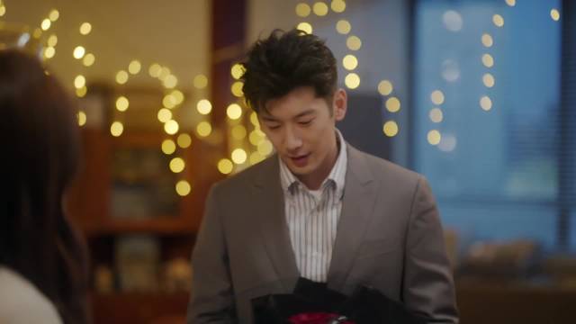 马英杰求复婚遭唐晓薇拒绝，称结婚证是枷锁