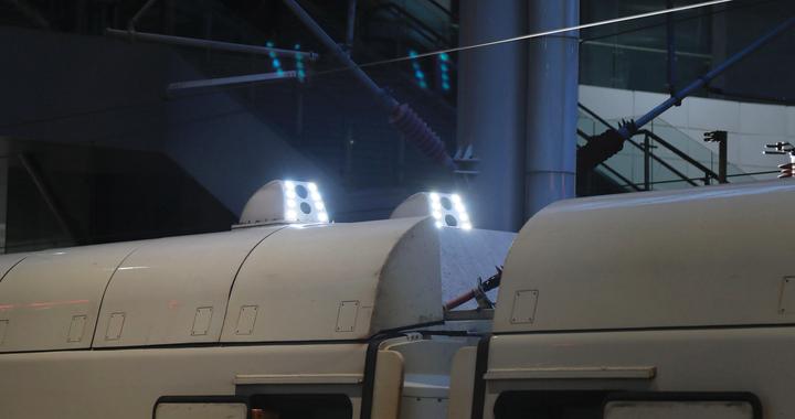 为什么有的动车组看起来“一闪一闪”的？