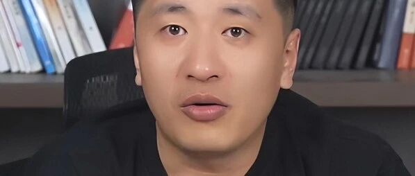 张雪峰突然被封杀的真相？王家卫清流人设立不住了？离婚女和鲜肉多人游戏？某影帝酒驾后果严重？胡冰卿和唐人解约？