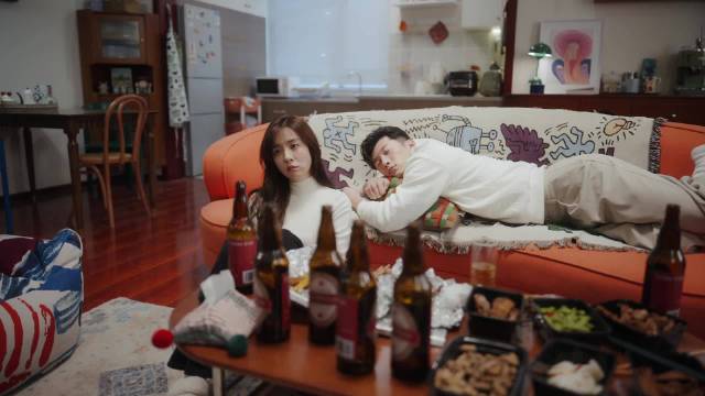 晓薇马英杰酒后吐真言，婚姻误差引热议