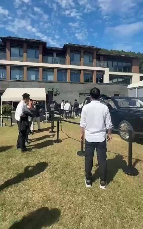 众泰被指模仿库里南设计引发讨论