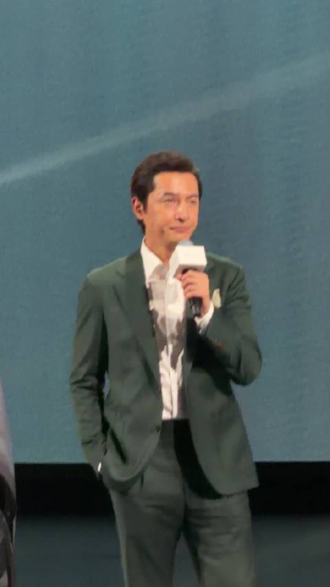 沃尔沃XC70上市，价格和配置都太拼了，胡歌也太会说了