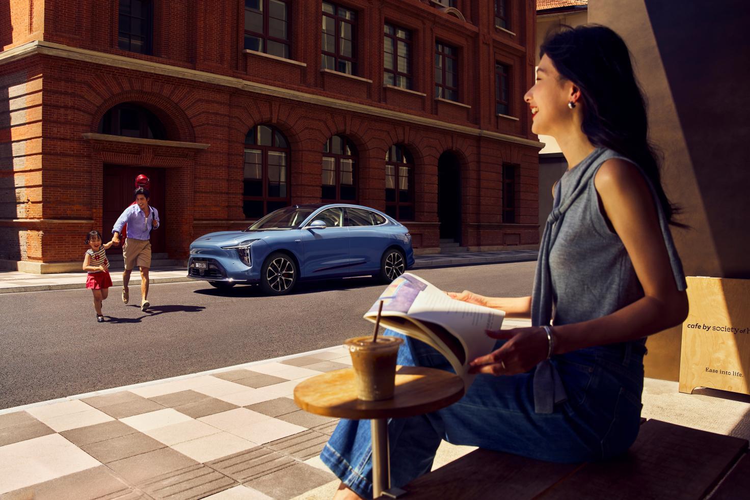 超大电池的增程车 新一代智己LS6登陆华南国际车展