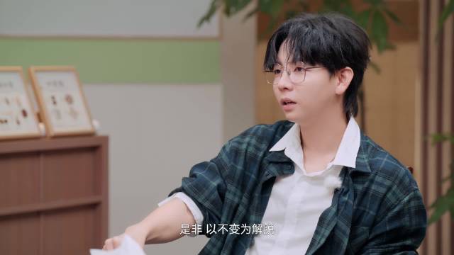 胡夏淡人态度诠释生存智慧，明午湖南卫视《背后》上线