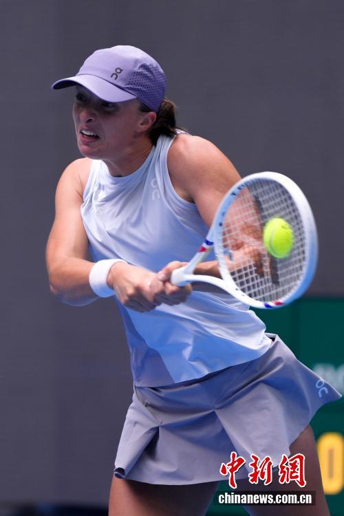 中国网球公开赛：头号种子斯瓦泰克晋级