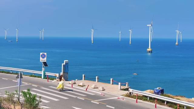 阿维塔06增程版驶向雅鲁藏布，框不住的征程