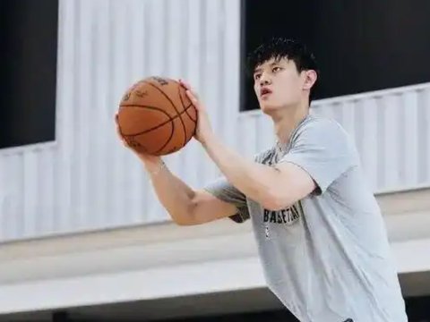 北京公开训练许利民采访！回应赵睿融入+第3外，下赛季将直指夺冠