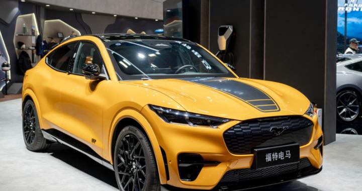 在中国亏麻了之后，福特终于知道该合并了