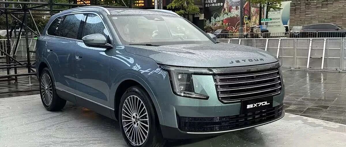 2.0TD+8AT，前路虎揽胜设计师操刀，CDC悬架，置换价9.99万起就能买！