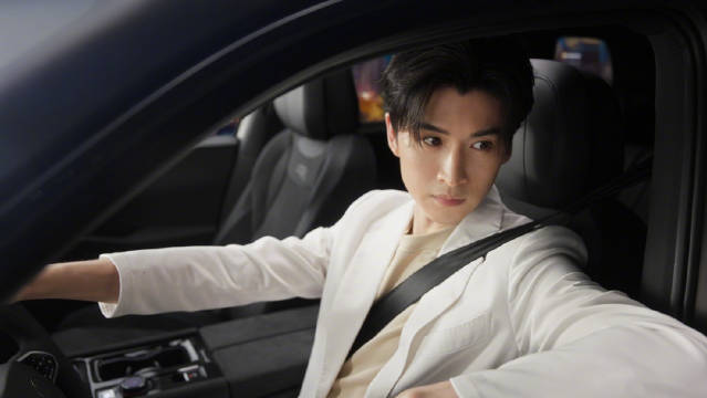 张云龙驾途昂PRO亮相重庆，大众新境空间10月3日限时开启