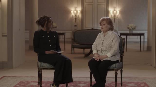 《唐顿庄园》主创齐聚终章特辑，追忆玛吉·史密斯艺术遗产