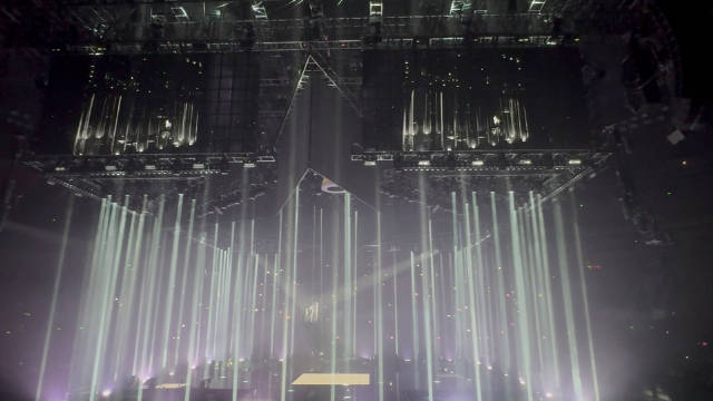 陈立农生日专场重庆站演唱一专曲目《我梦见你+格格不入+温柔时空》