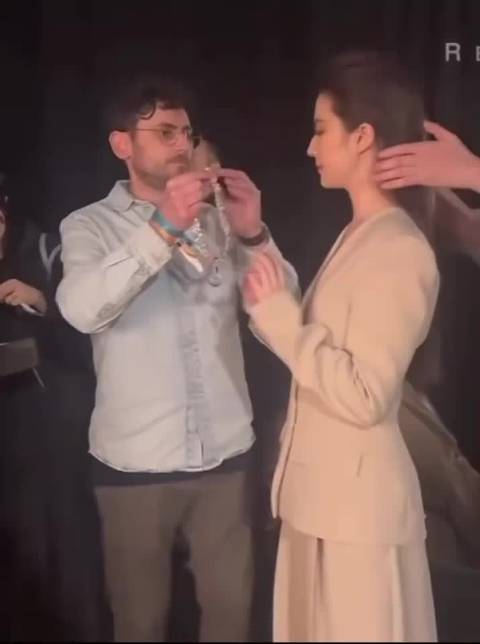 伊能静赞刘亦菲为真正大女主，经典作品长红二十余年