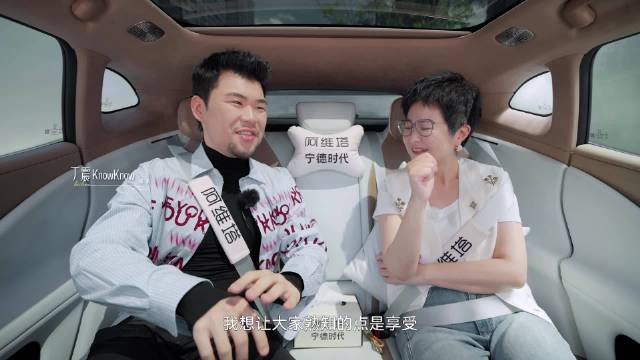 KnowKnow谈人生抉择，明午湖南卫视《背后》上线