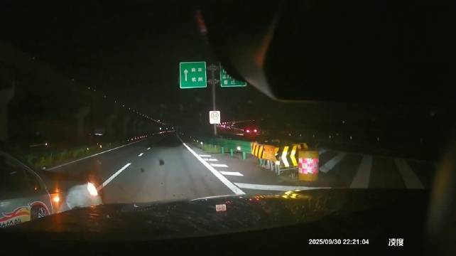 司机称遇马路杀手险酿事故