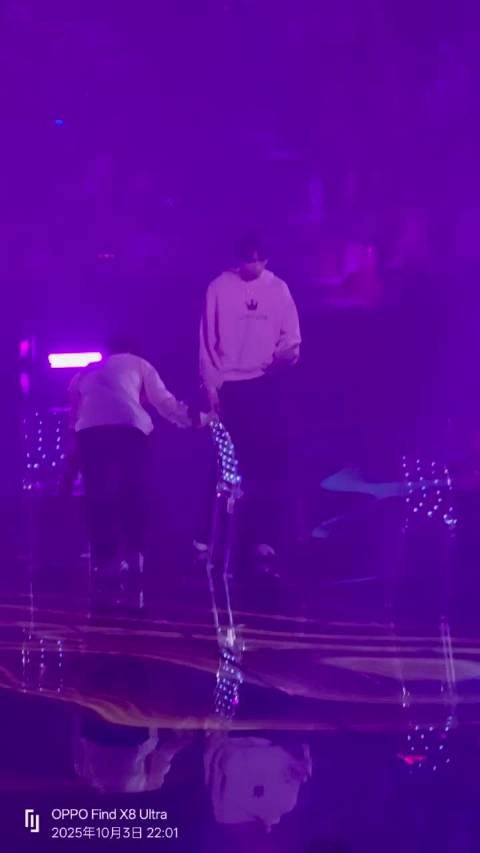 真的唱了firewalking我要哭死了陈立农！