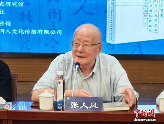 近日,张人凤在浙江海盐分享张元济故事。 林波 摄