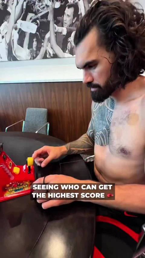 海王三次满分通过弹力机测试，火箭众将一次搞定