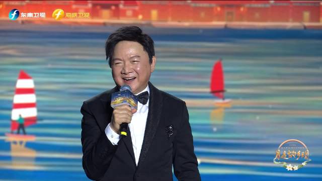 叶启田唱《爱拼才会赢》引漳州观众大合唱