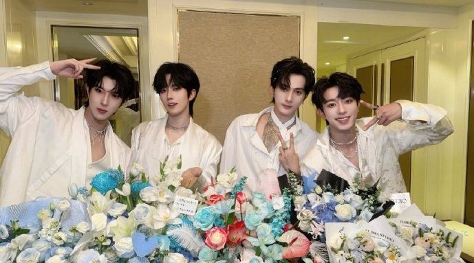 Desire4斑马音乐节献唱多首热门曲目