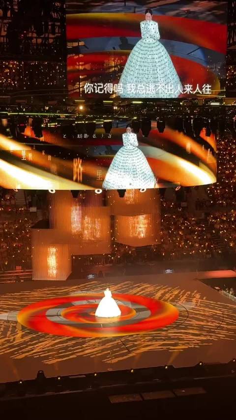 刘若英这首歌真的堪称全场最美且全场最悲