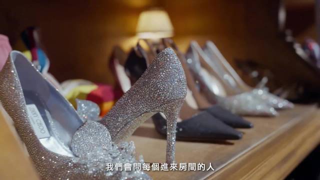 《欲望都市》第三季凯莉搬入格拉梅西公园豪宅