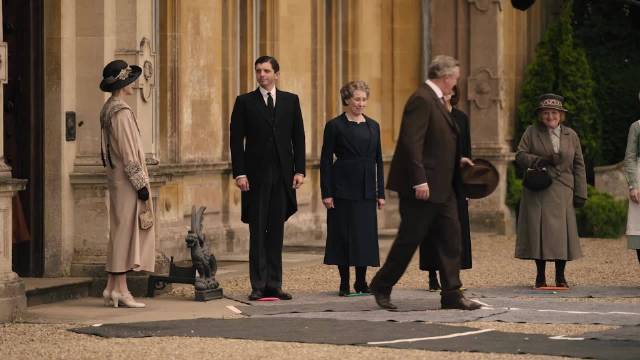 《唐顿庄园》终章杀青，米歇尔·道克瑞与卡司告别海克利尔城堡